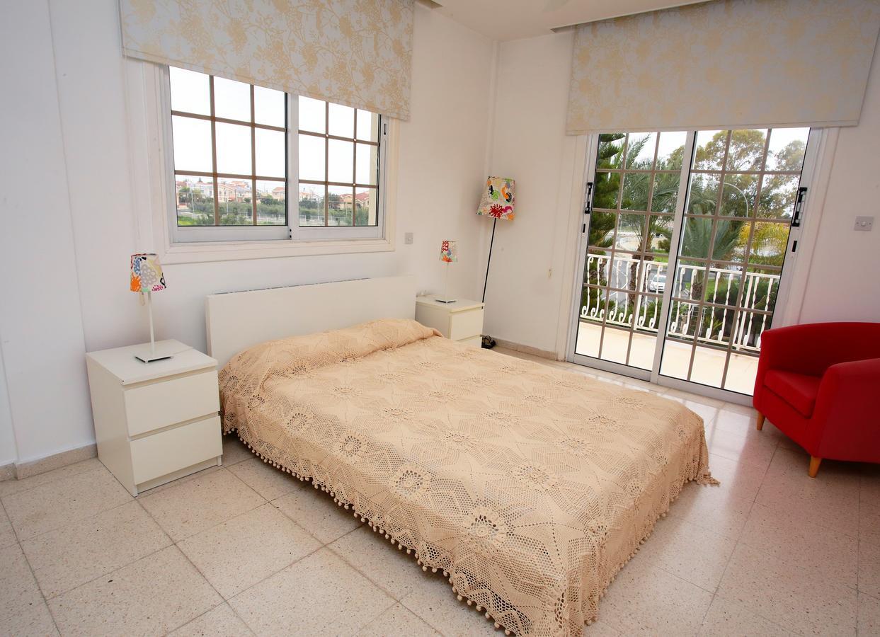 The White House Vila Larnaca Exterior foto